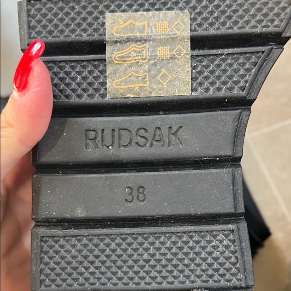 RUDSAK Black Glossy Winter Boots - Picture 4 of 4